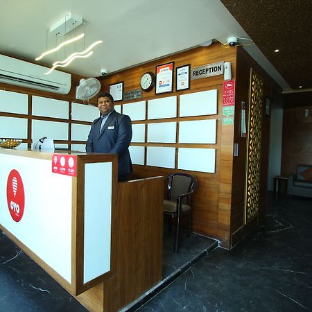 Oyo 8992 Hotel Kyra Ahmedabad Esterno foto