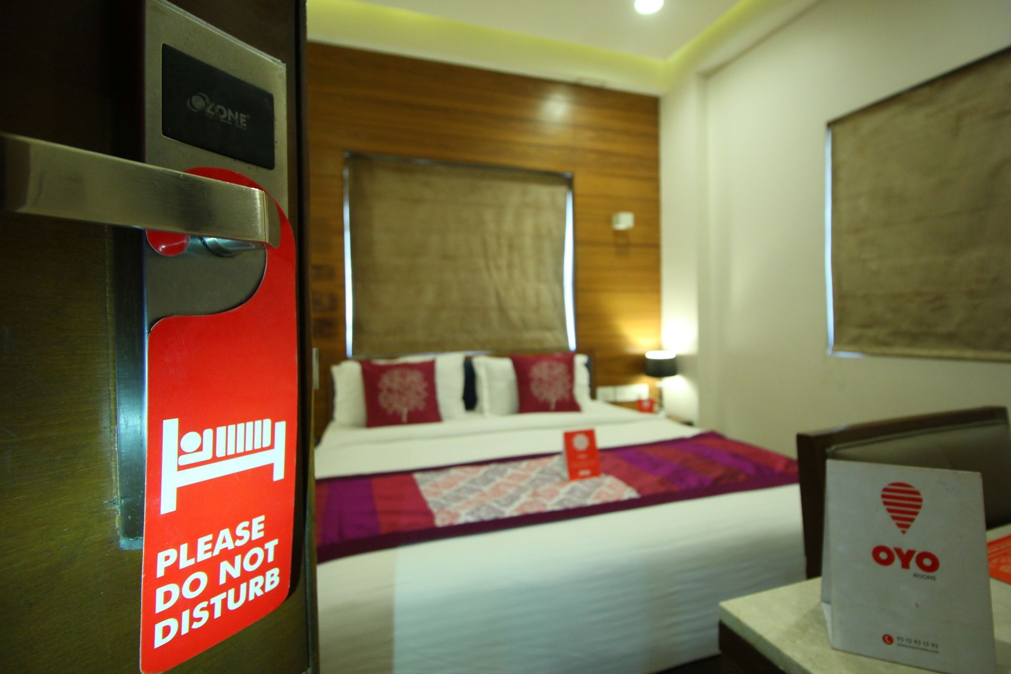 Oyo 8992 Hotel Kyra Ahmedabad Esterno foto